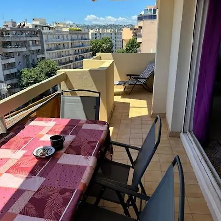 T2 Juan Les Pins A 300 M Des Plages Appartement *